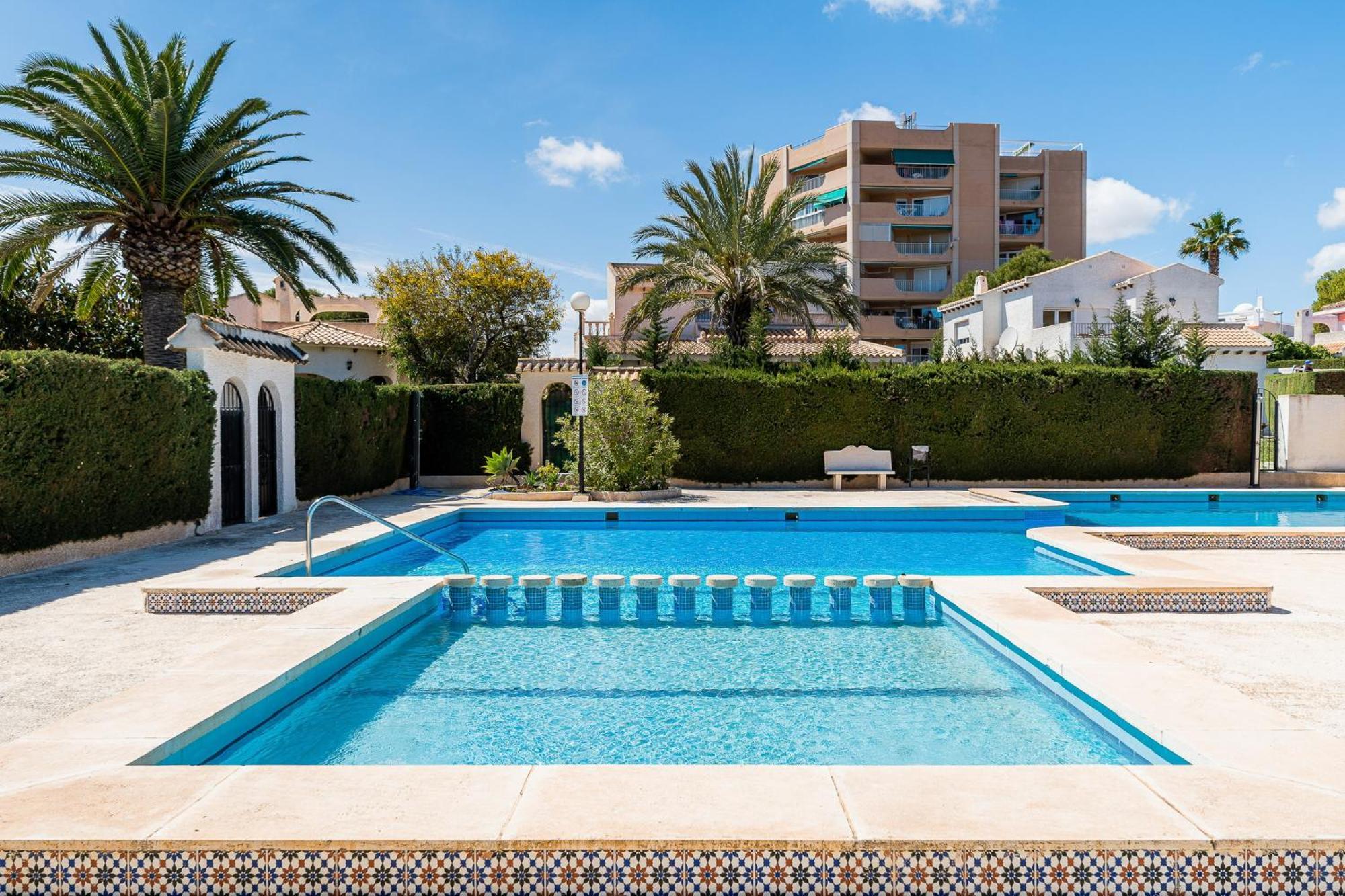 Chalet Mayor Zenia Beach 奥里韦拉 外观 照片
